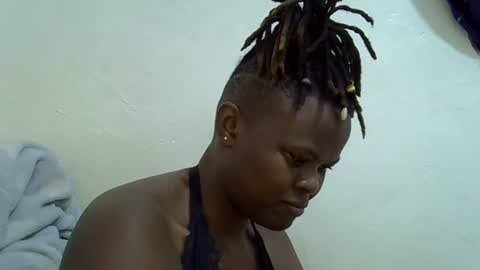 ebony_cuttey30 online show from July 2026 01:02:01 PM