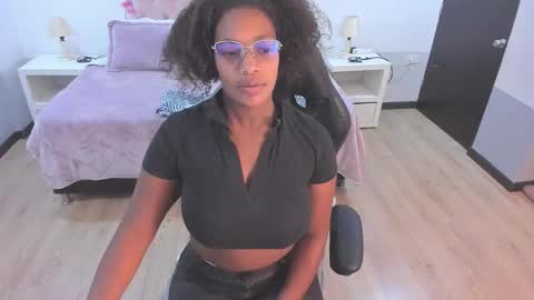 ebony_fantasy2 online show from October 2025 12:15:02 PM