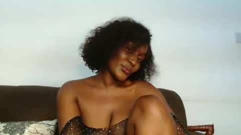 ebony online show from September 2025 05:58:01 PM