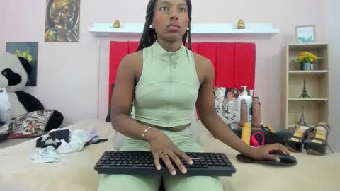 linda online show from December 2025 11:50:01 AM