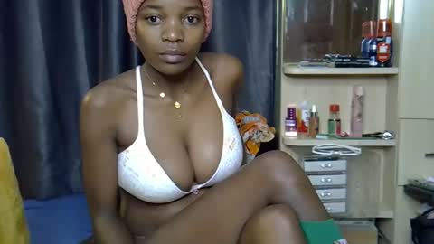 ebony_j online show from April 2026 08:37:02 AM