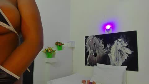 Snapshot of ebony_katterin chatting on December 2024 07:32:01 PM ebony_katterin online show from December 2024 07:32:01 PM