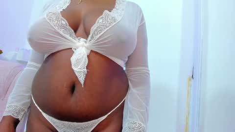 Snapshot of ebony_katterin chatting on December 2024 03:37:01 PM ebony_katterin online show from December 2024 03:37:01 PM