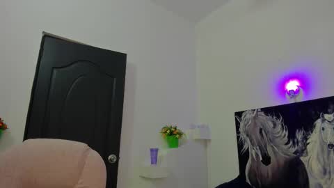 Snapshot of ebony_katterin chatting on March 2025 06:43:02 PM ebony_katterin online show from March 2025 06:43:02 PM