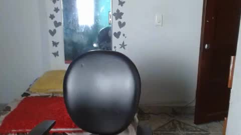 ebony_luna1 online show from June 2026 07:59:01 PM