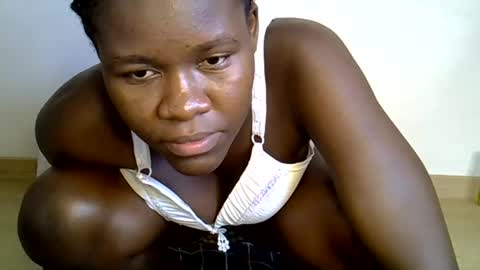 Snapshot of ebony_lynne chatting on June 2026 01:09:02 PM ebony_lynne online show from June 2026 01:09:02 PM