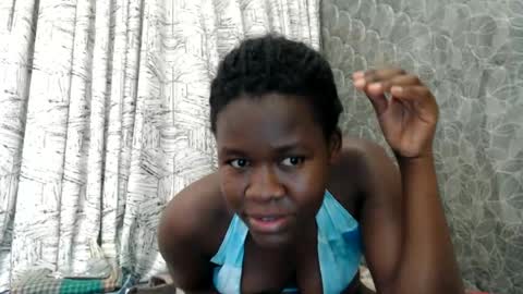 Snapshot of ebony_lynne chatting on July 2026 09:47:01 PM ebony_lynne online show from July 2026 09:47:01 PM