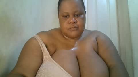 ebony_magixs online show from September 2025 03:49:01 PM