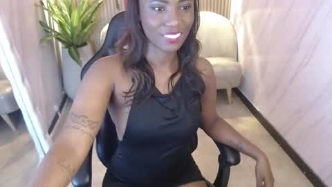 Snapshot of ebony_rose_tf chatting on October 2025 01:45:02 PM ebony_rose_tf online show from October 2025 01:45:02 PM