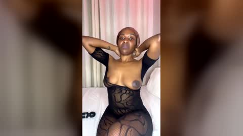 Ebony spicy online show from May 2026 10:49:02 PM