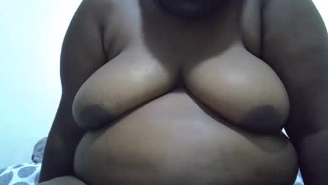 Snapshot of ebonybbw_3 chatting on October 2025 09:24:01 PM Sweet gul online show from October 2025 09:24:01 PM