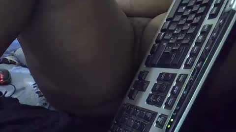 Snapshot of ebonybbw_3 chatting on November 2025 10:32:01 PM Sweet gul online show from November 2025 10:32:01 PM