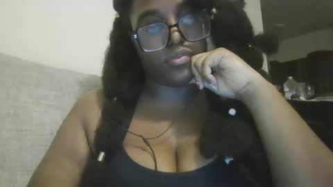 Snapshot of ebonybigtitqueen1 chatting on October 2025 01:53:02 AM ebonybigtitqueen1 online show from October 2025 01:53:02 AM