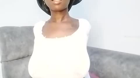 Snapshot of ebonycandymelani chatting on February 2025 10:04:02 PM Ebony Melanie online show from February 2025 10:04:02 PM