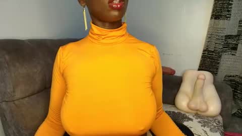 Ebony Melanie online show from February 2026 11:53:02 PM