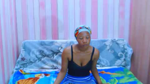 Snapshot of ebonyfirexx chatting on October 2025 04:45:01 AM Life online show from October 2025 04:45:01 AM