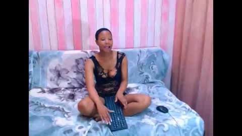 Snapshot of ebonyfirexx chatting on October 2025 06:28:02 AM Life online show from October 2025 06:28:02 AM