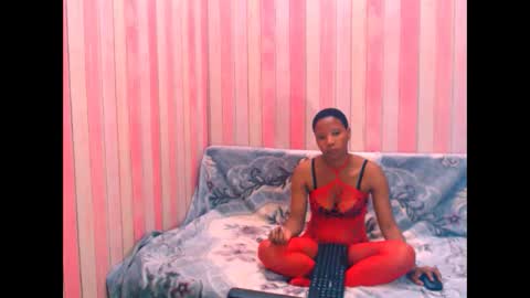 Snapshot of ebonyfirexx chatting on October 2025 05:19:01 AM Life online show from October 2025 05:19:01 AM