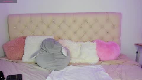 Queen Ebony online show from December 2024 04:07:02 AM