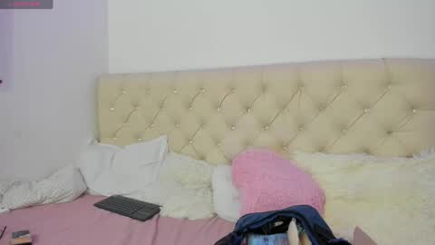 Queen Ebony online show from April 2026 08:57:02 PM