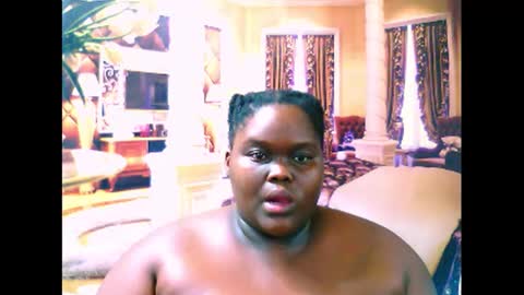 Snapshot of ebonyhotbuns4u2luv chatting on January 2025 11:03:01 PM ebonyhotbuns4u2luv online show from January 2025 11:03:01 PM