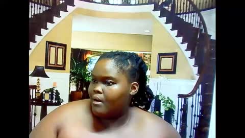 Snapshot of ebonyhotbuns4u2luv chatting on February 2025 10:04:01 AM ebonyhotbuns4u2luv online show from February 2025 10:04:01 AM