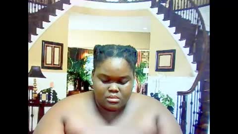 Snapshot of ebonyhotbuns4u2luv chatting on February 2025 06:17:02 AM ebonyhotbuns4u2luv online show from February 2025 06:17:02 AM