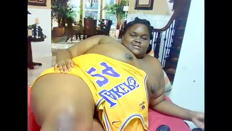 Snapshot of ebonyhotbuns4u2luv chatting on March 2025 11:33:01 AM ebonyhotbuns4u2luv online show from March 2025 11:33:01 AM