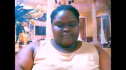 Snapshot of ebonyhotbuns4u2luv chatting on September 2025 10:06:02 AM ebonyhotbuns4u2luv online show from September 2025 10:06:02 AM