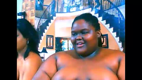 ebonyhotbuns4u2luv online show from January 2026 10:31:02 AM