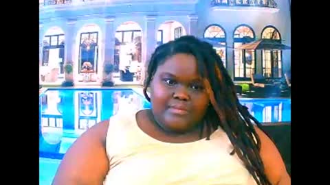 Snapshot of ebonyhotbuns4u2luv chatting on February 2026 10:05:01 AM ebonyhotbuns4u2luv online show from February 2026 10:05:01 AM