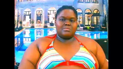 Snapshot of ebonyhotbuns4u2luv chatting on March 2026 11:11:01 PM ebonyhotbuns4u2luv online show from March 2026 11:11:01 PM