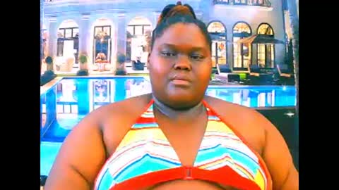 Snapshot of ebonyhotbuns4u2luv chatting on March 2026 10:27:01 PM ebonyhotbuns4u2luv online show from March 2026 10:27:01 PM