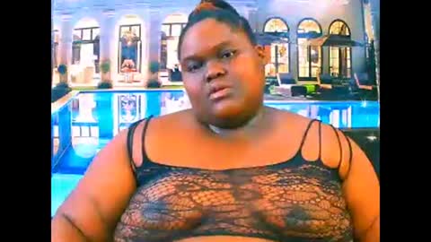 Snapshot of ebonyhotbuns4u2luv chatting on April 2026 11:00:01 AM ebonyhotbuns4u2luv online show from April 2026 11:00:01 AM