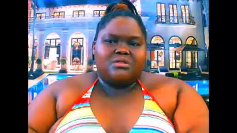 Snapshot of ebonyhotbuns4u2luv chatting on April 2026 06:30:01 AM ebonyhotbuns4u2luv online show from April 2026 06:30:01 AM