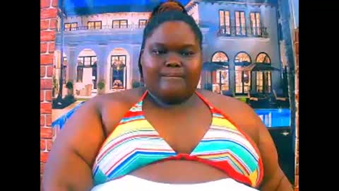 Snapshot of ebonyhotbuns4u2luv chatting on April 2026 05:24:01 AM ebonyhotbuns4u2luv online show from April 2026 05:24:01 AM