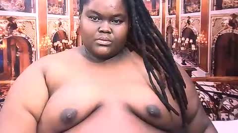 Snapshot of ebonyhotbuns4u2luv chatting on June 2026 09:19:01 PM ebonyhotbuns4u2luv online show from June 2026 09:19:01 PM