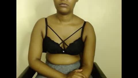 Snapshot of ebonylolo chatting on December 2024 01:56:01 AM ebonylolo online show from December 2024 01:56:01 AM