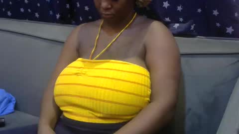 Snapshot of ebonymayahh chatting on April 2026 07:44:02 AM ebonymayahh online show from April 2026 07:44:02 AM
