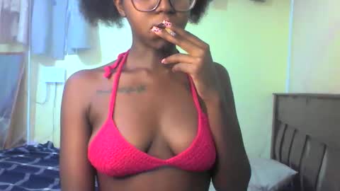 Ebonymuse2 online show from May 2026 05:07:01 PM