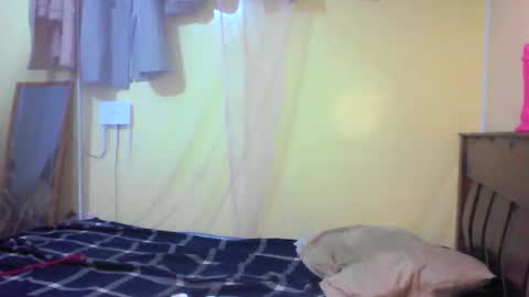 Ebonymuse2 online show from May 2026 11:43:01 PM
