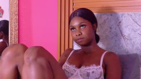 ebonyndsavage online show from May 2026 10:18:02 PM