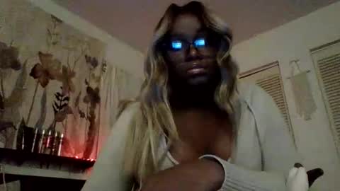 ebonyprincesssss online show from January 2026 12:46:02 AM