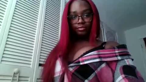 ebonyprincesssss online show from February 2026 06:47:02 PM