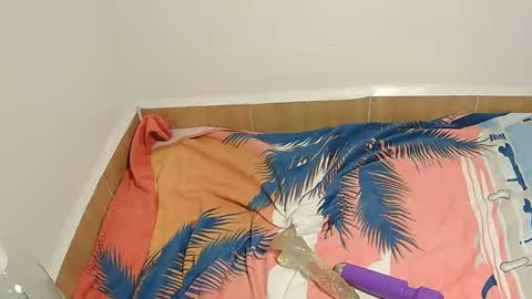 Snapshot of ebonyqueenn001 chatting on February 2026 07:57:02 PM queen online show from February 2026 07:57:02 PM