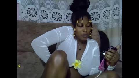 pretty online show from May 2026 11:03:02 PM