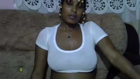 pretty online show from May 2026 10:14:02 PM