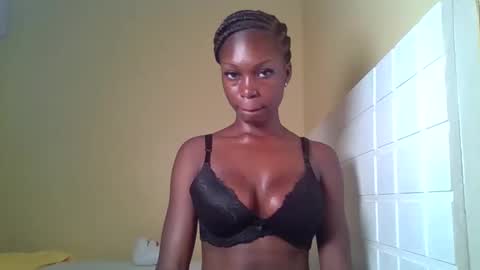 Snapshot of ebonytanqueen chatting on March 2026 12:25:02 AM ebonytanqueen online show from March 2026 12:25:02 AM