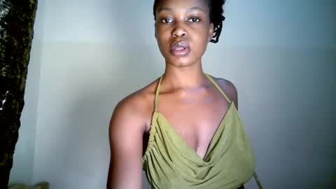 Snapshot of ebonytanqueen chatting on June 2026 08:51:02 PM ebonytanqueen online show from June 2026 08:51:02 PM