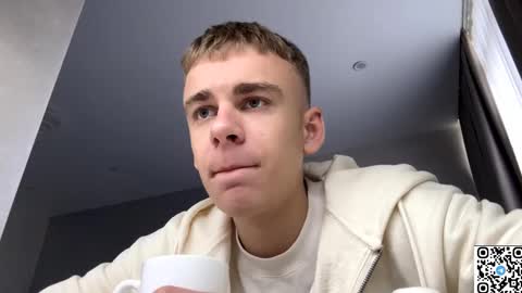 Snapshot of echowraith chatting on October 2025 01:10:02 PM echowraith online show from October 2025 01:10:02 PM